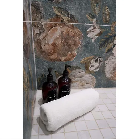 & Quiet, Full For 2 L'escapade Fleurie * コルマール