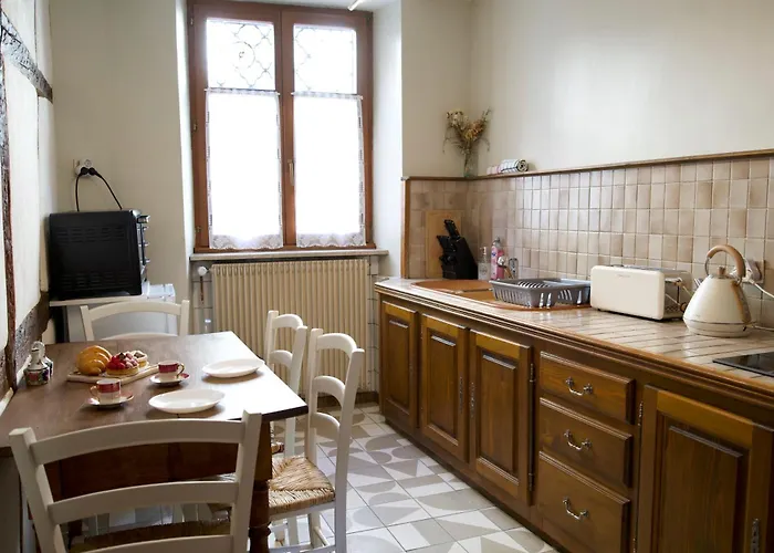 Apartamento & Quiet, Full For 2 L'escapade Fleurie